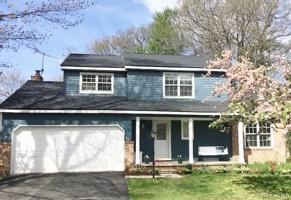 1543 WATERS EDGE Court