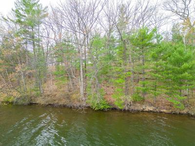 1565 Edgewater Ridge
