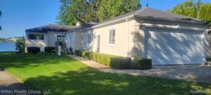 8480 WOODLAND SHORE Drive