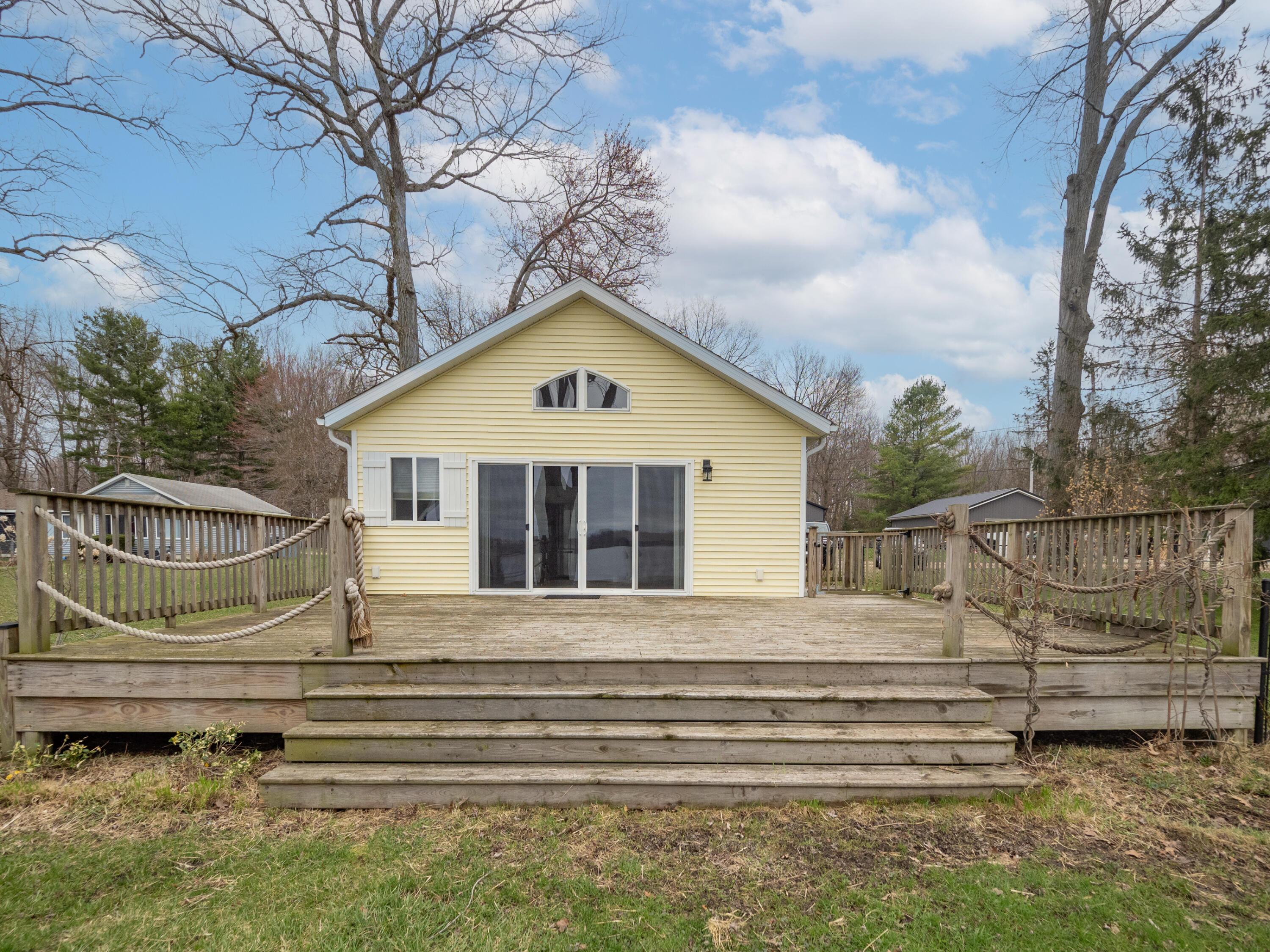 Image 2: 3053 Baseline Rd-102