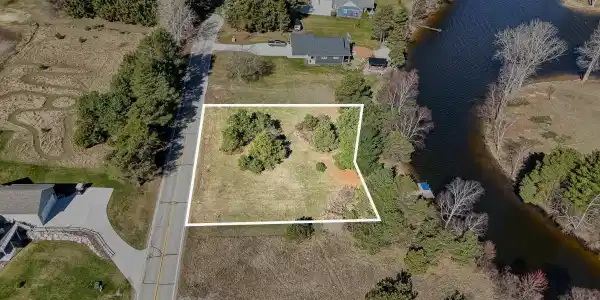 1208 Clubhouse Drive