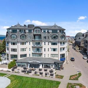 4200 Main Street