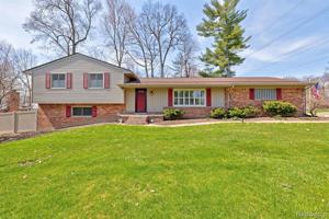5775 KINGFISHER Lane