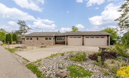 9634 Bonnie Briar Street