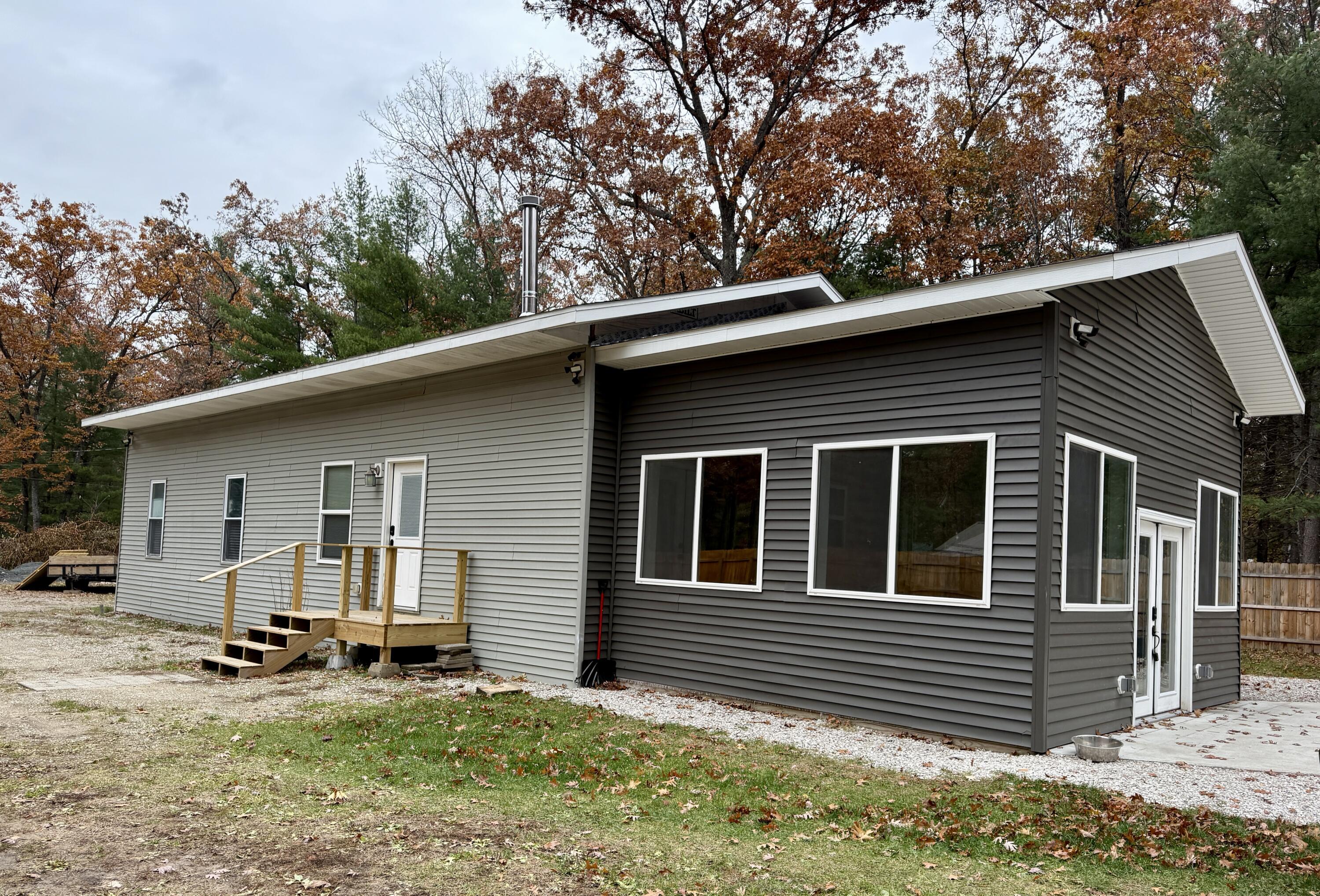 Image 3: Home w/NEW Addition