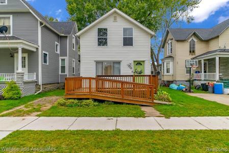2419 GRATIOT Avenue