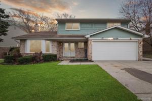 4659 ISLAND PARK Drive