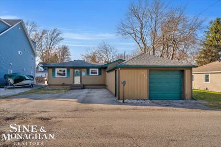 422 Edgewater Drive