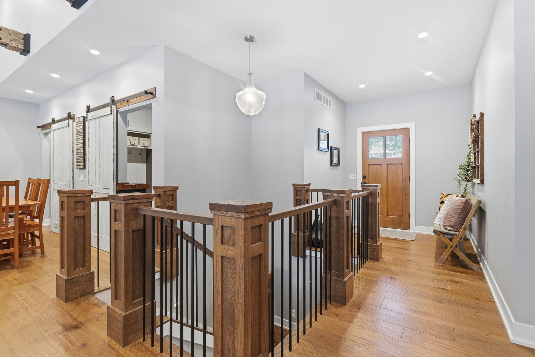 Image 4: 25-web-or-mls-3175-lighthouse-way