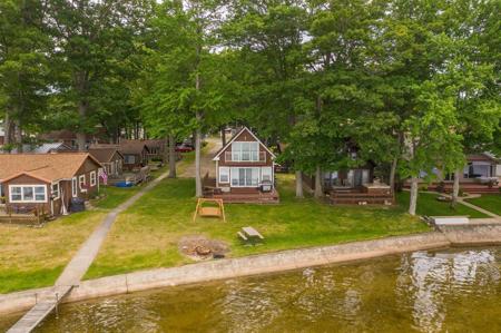 3974 W Houghton Lake Drive