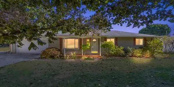 145 CROSS TIMBERS Street