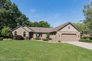 2990 WOODLAND Court