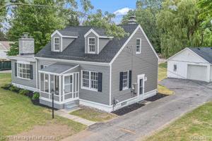 1293 BYRON Road
