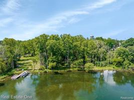 Lot A Clintonville