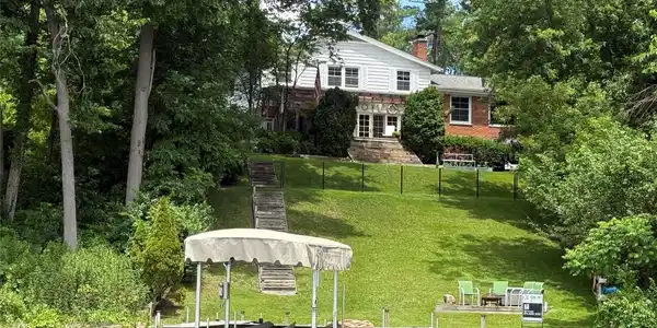 6311 Wellesley Terrace