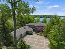 4811 OLD ORCHARD TRAIL
