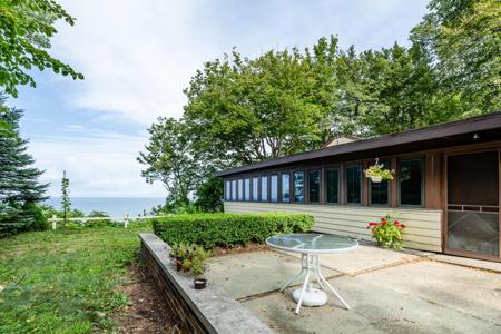 5212 Pier Road