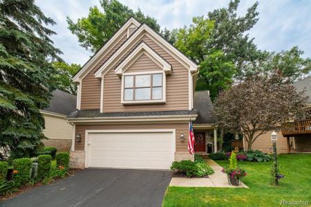 5566 NORTHCREST VILLAGE Drive