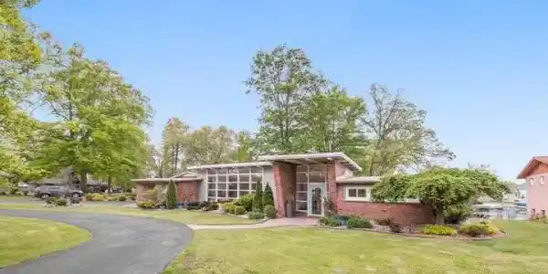 161 Lynwood Lane