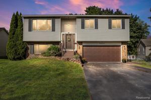 2459 MARWOOD Drive