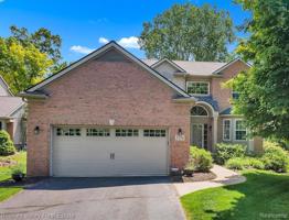 5556 LANCASTER Lane