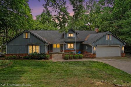 1471 Blue Heron Drive