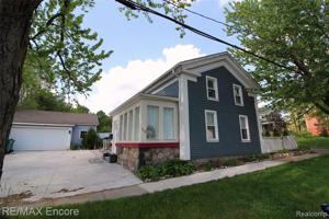 15 E CHURCH Street
