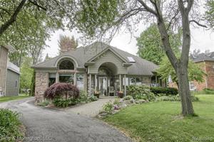 6100 RIVER Road