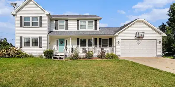 115 IVANHOE Drive