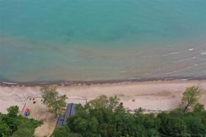 1875 S LAKESHORE