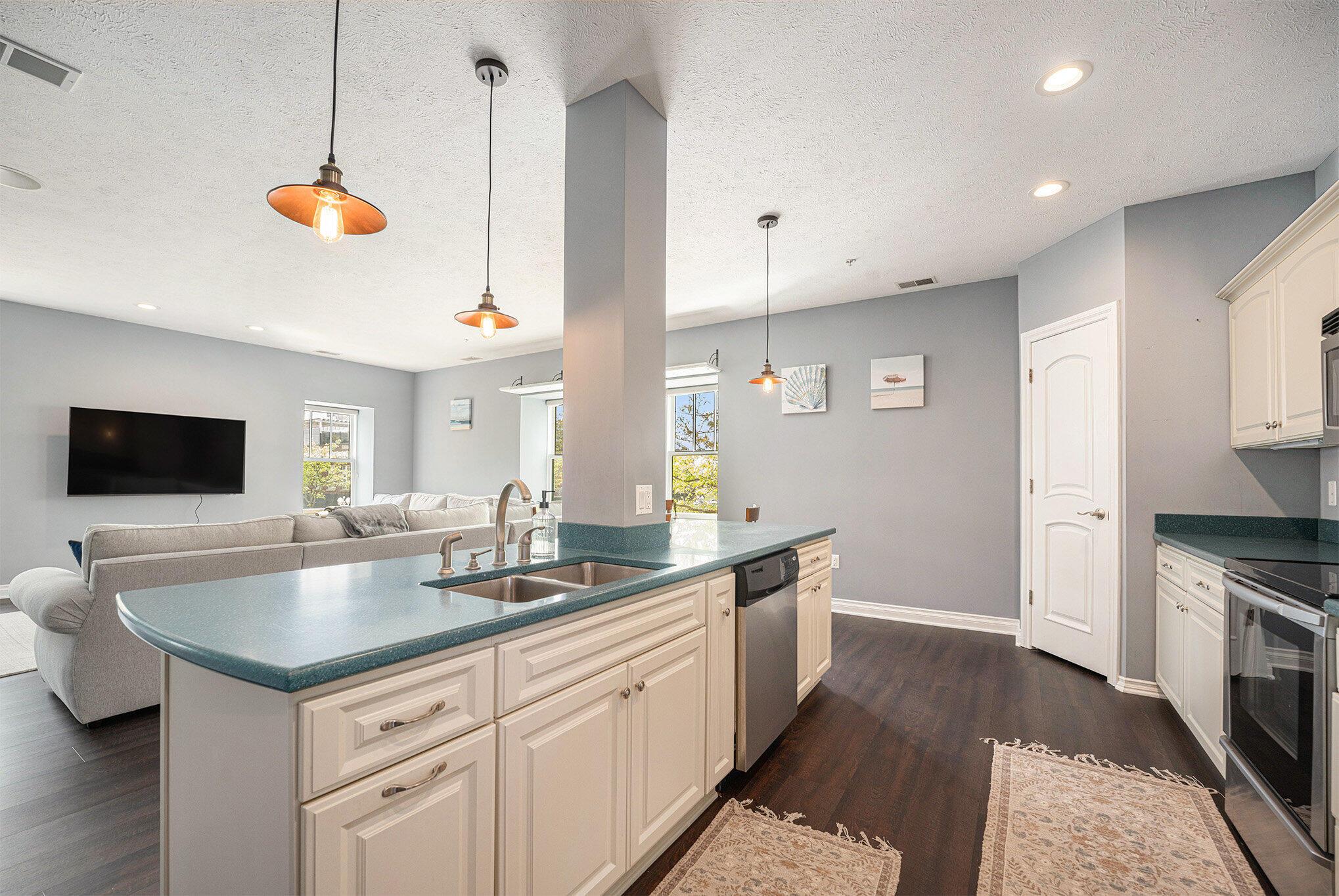 Image 4: 009_file_937