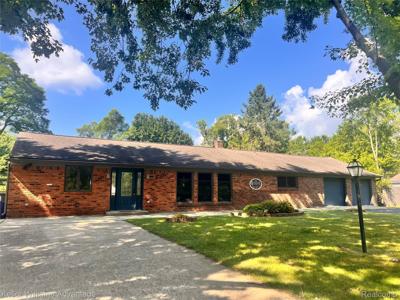 4879 Sundale Drive