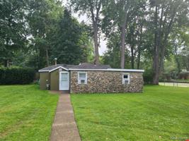 5141 OAKCLIFF Drive