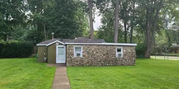 5141 OAKCLIFF Drive