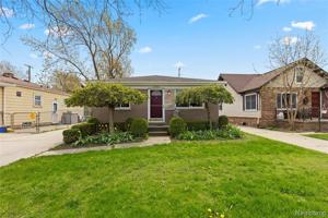 22800 LAKE Drive