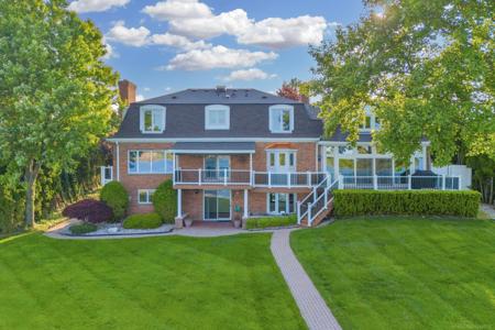 4243 River Road Road