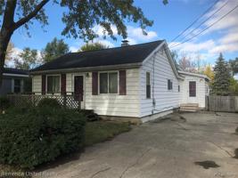 4004 CHENLOT Lane