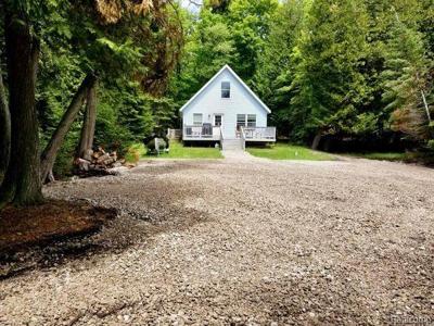 1436 W PINES Trail