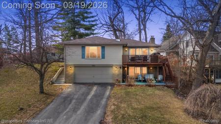 5832 Glen Echo Drive