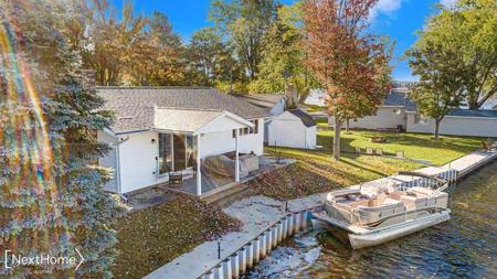1645 E Houghton Lake