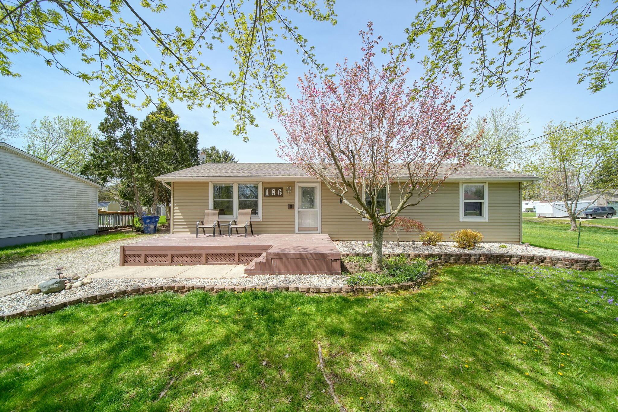 Image 2: 3-web-or-mls-DSC04137_HDR