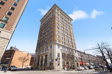 60 Monroe Center Street