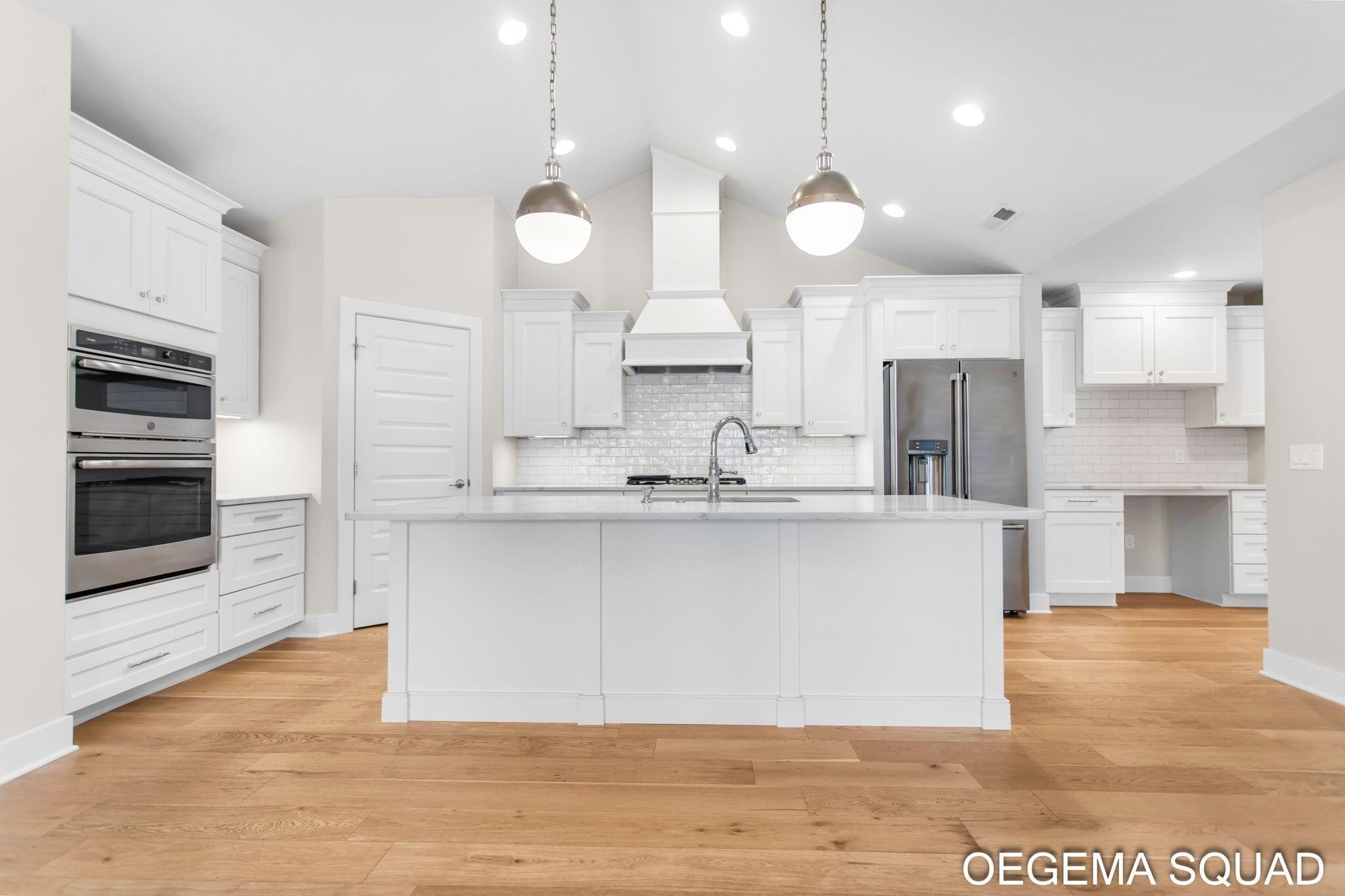 Image 4: 21-web-or-mls-246-janes-view-dr