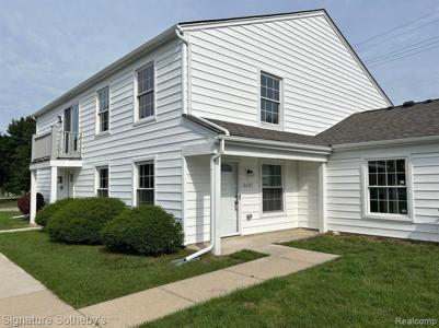 2605 THORNBRIER Court