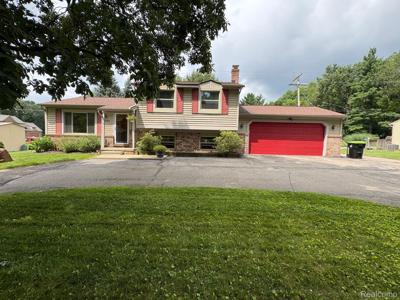 2725 ORMOND Road