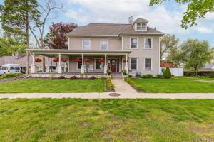 185 E HURON RIVER Drive