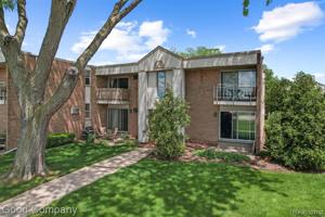 1673 CASS LAKE RD UNIT D