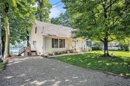 15891 Lakeview Drive