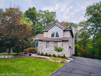 2711 RAVINESIDE S Lane