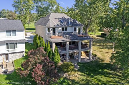3190 EDGEWOOD PARK Drive